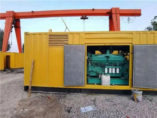 利州冬季低温环境下，500KW发电机组应该选择什么类型的启动电瓶？